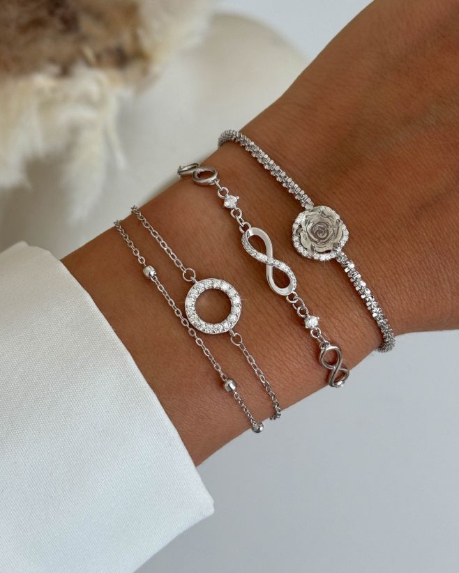 💖 Bransoletka, która opowiada historię. Nasze srebrne bransoletki są symbolem delikatności, elegancji i ponadczasowego...